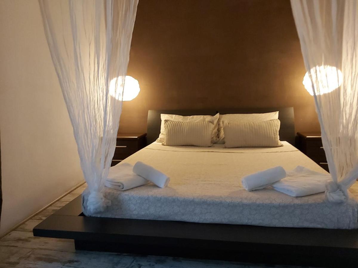 Appia Avenue 639 Hotel Rome Bagian luar foto