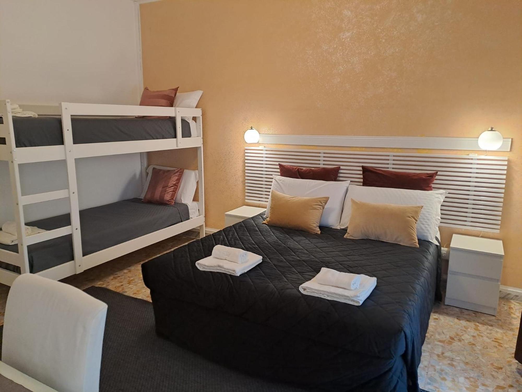Appia Avenue 639 Hotel Rome Bagian luar foto
